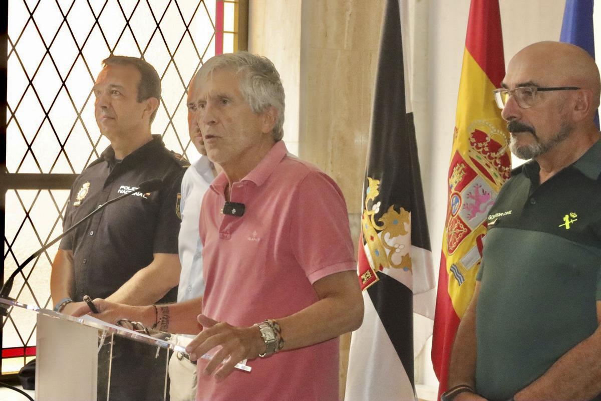 El ministro del Interior, Fernando Grande-Marlaska, en la Delegación del Gobierno de Ceuta