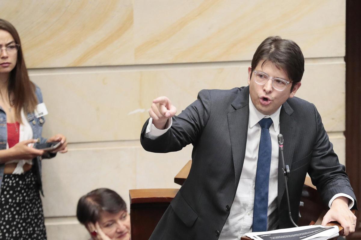 Miguel Uribe Turbay, durante un debae en el Congreso colombiano.