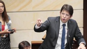 Miguel Uribe Turbay, durante un debae en el Congreso colombiano.