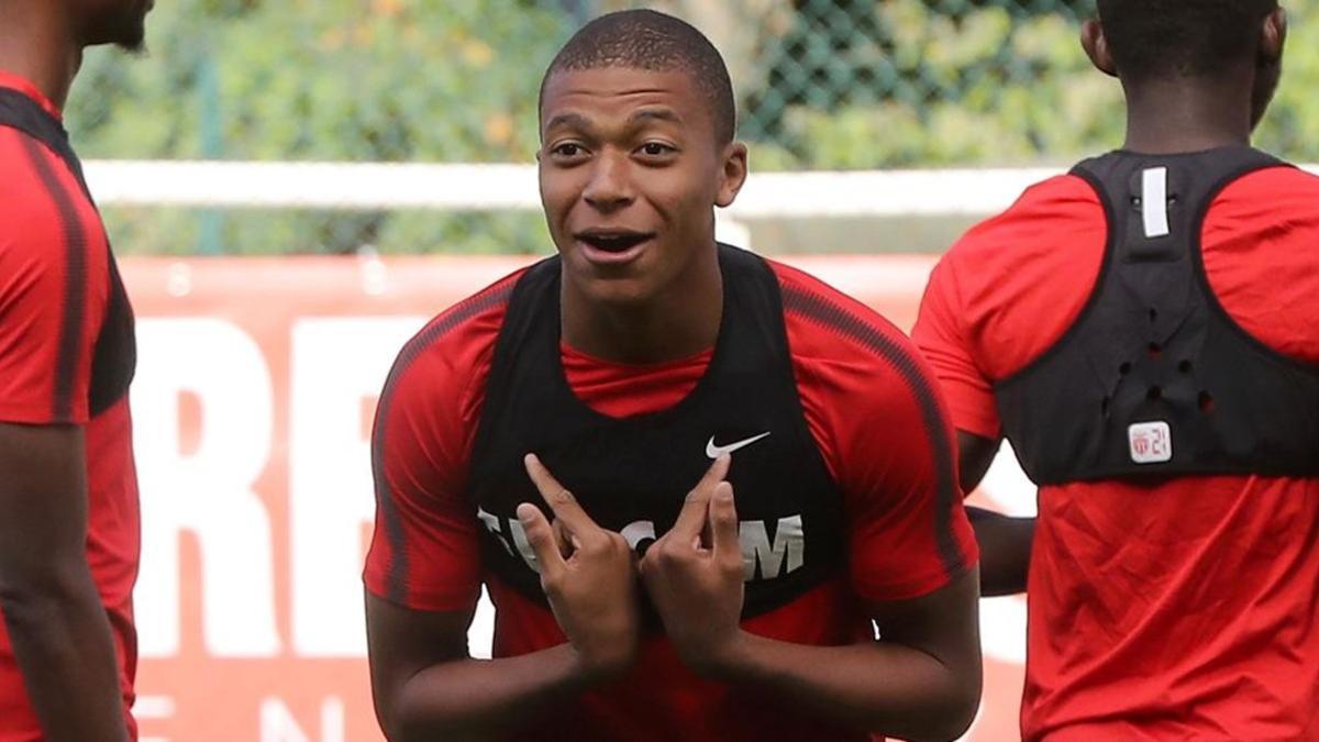 Mbappé, a un paso del PSG