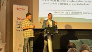 El responsable de análisis social de Cáritas en Girona, Caye Gómez, exponiendo los datos del informe Foessa