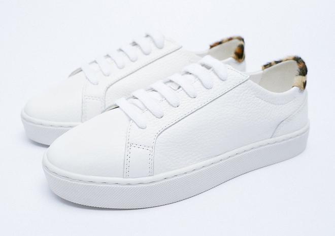 Zapatillas deportivas blancas de Zara