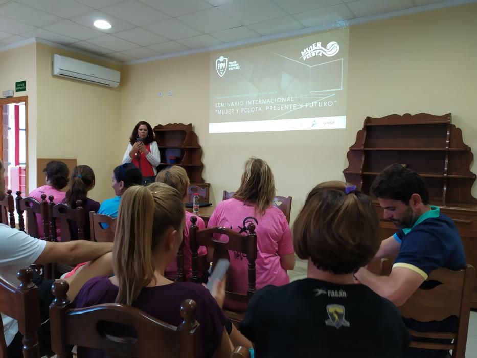 III Encuentro Mujer y Pelota en Carlet