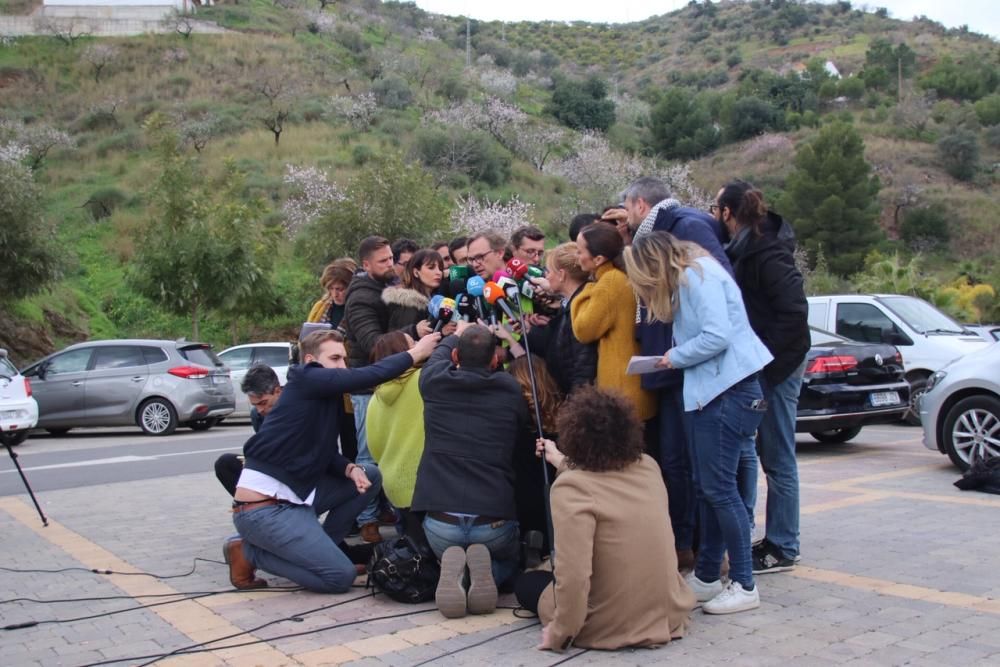 Llegada de las máquinas perforadoras a Totalán para continuar con el rescate de Julen