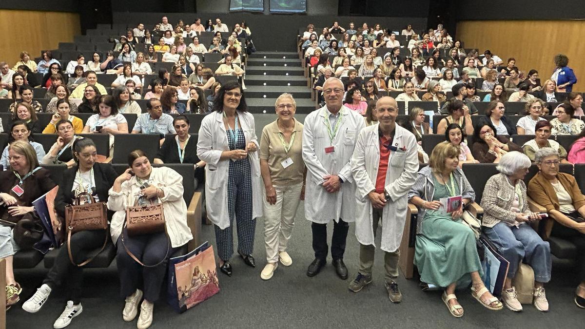 La Dirección del Área Sanitaria de Vigo en la inauguración de la jornada.