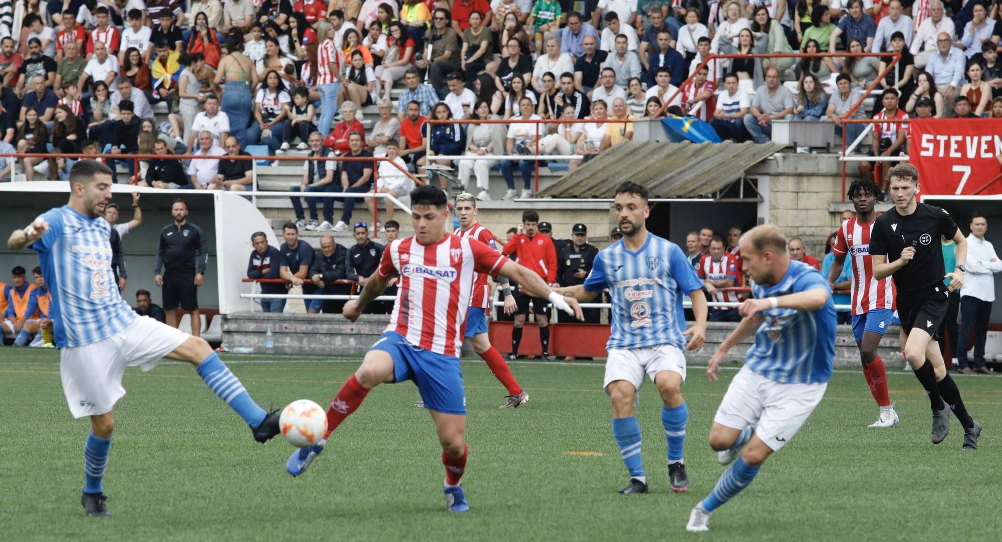 L'Entregu se queda con la miel en los labios: el conjunto del Nuevo Nalón cae por 2-0 ante La Unión y se queda sin ascenso