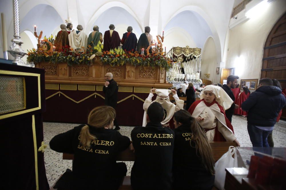 Las cofradías celebran actos en el interior de las parroquias y anulan las estaciones de penitencia