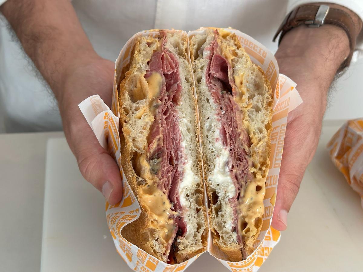 La focaccia que quiere hacerse madrileña: pan propio, salsas de autor y el sello de los creadores de 80 Grados