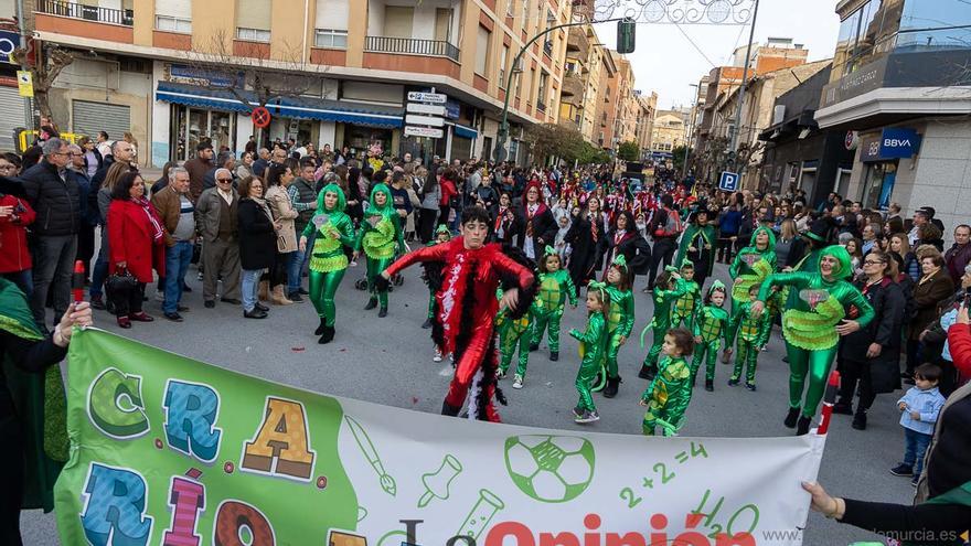 Los niños toman las calles de Cehegín en su desfile de Carnaval