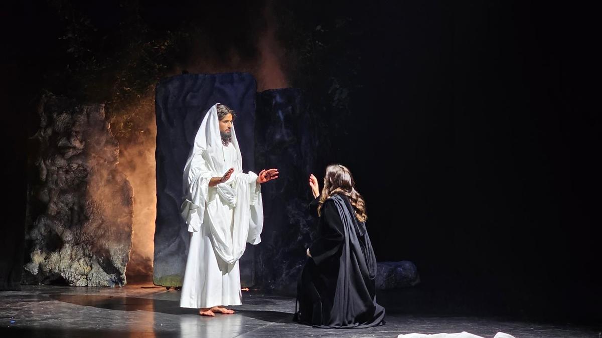 Representación teatral de "La Magdalena".