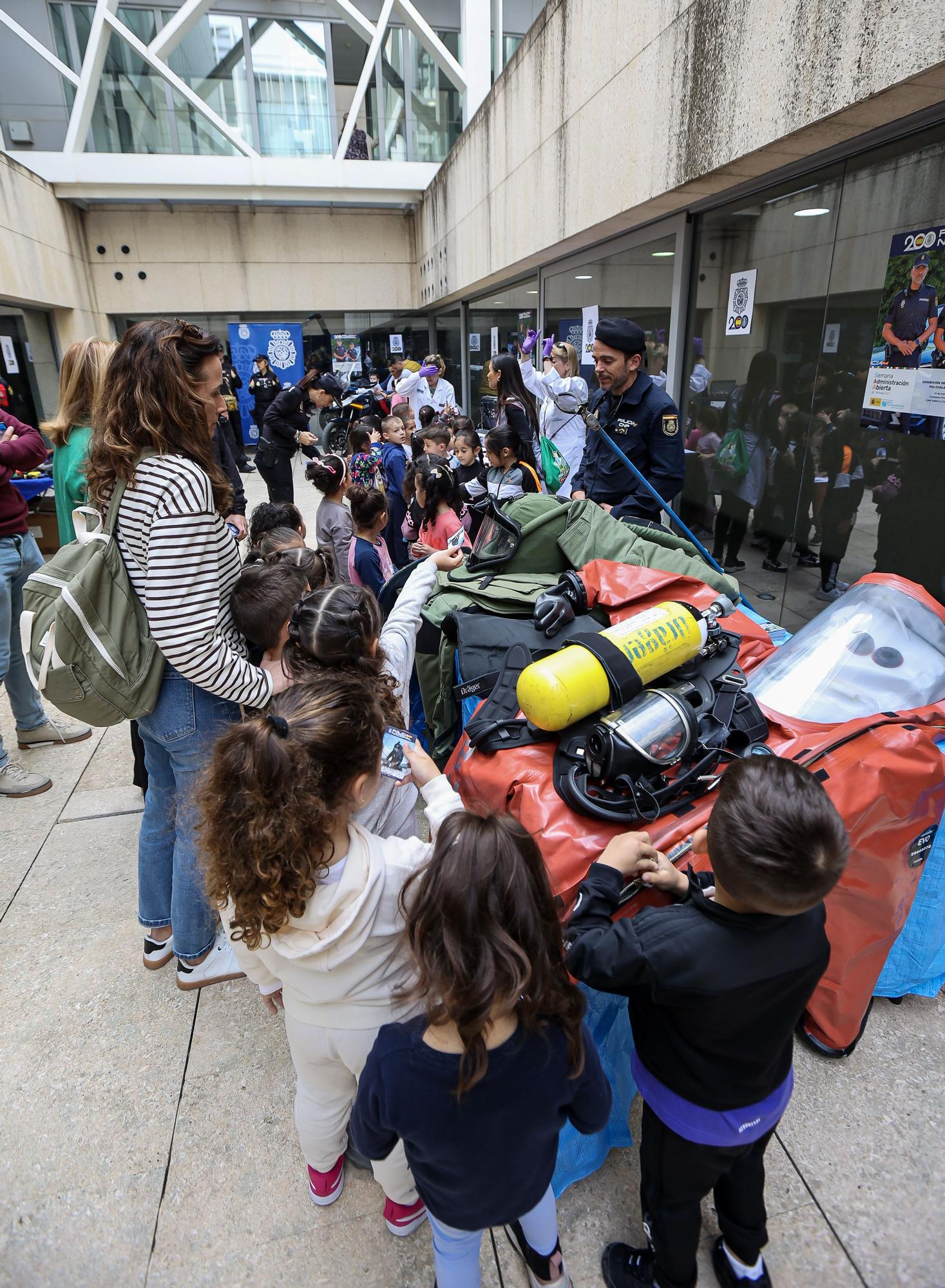 Jornada de puertas abiertas en la Comisaría Provincial