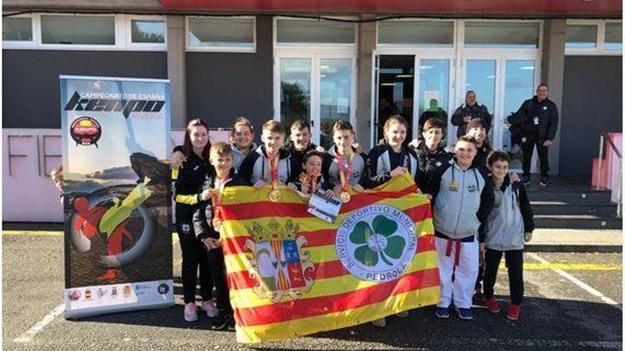 Aragón cosecha sus mejores resultados en el nacional de Kenpo