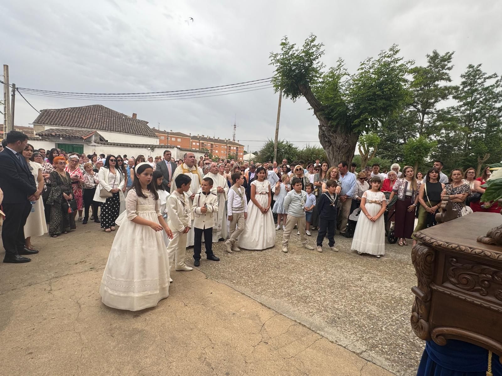 GALERÍA | La Virgen de la Antigua vuelve a su morada en Fuentesaúco