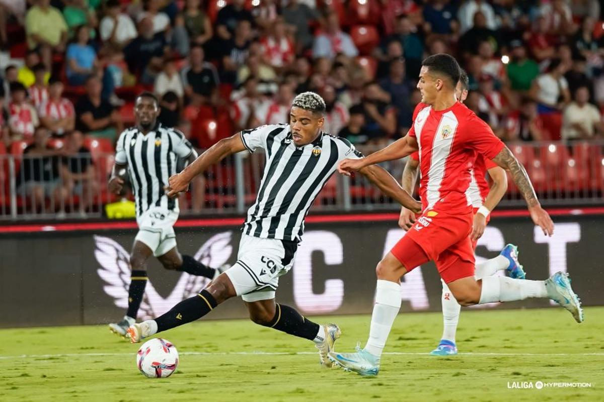 Una imagen del partido entre el Almería y el Castellón