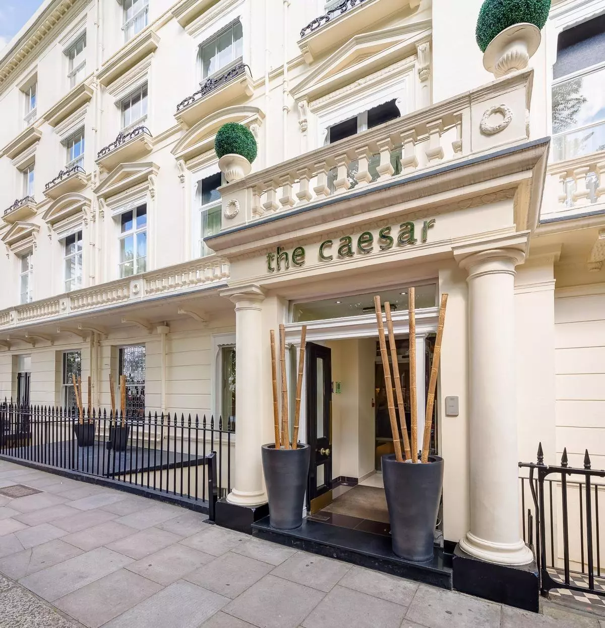 The Caesar Hotel: sofisticación para vivir el mejor Londres