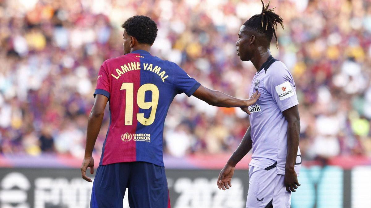 Lamine Yamal y Nico Williams, durante el Barça-Athletic en Montjuïc de la Liga 24-25.