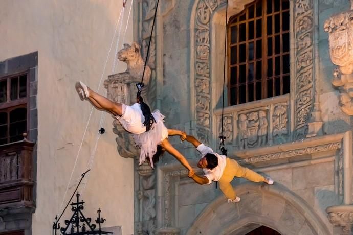 'Los Amantes del  Cielo', de Temudas Fest, en la Plaza del Pilar Nuevo