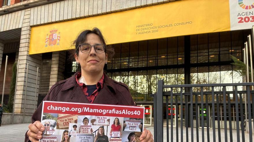 , satisfecha por el compromiso de Sanidad de implementar el cribado de cáncer de mama de los 45 años a los 74