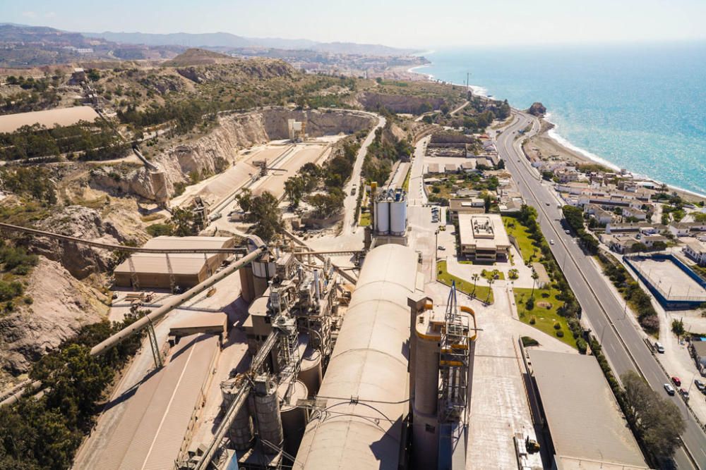 La empresa FYM-HeidelbergCement presenta su Plan de Acción Social, con un proyecto pionero de Economía Circular para concienciar a sus trabajadores de la necesidad de reciclar.