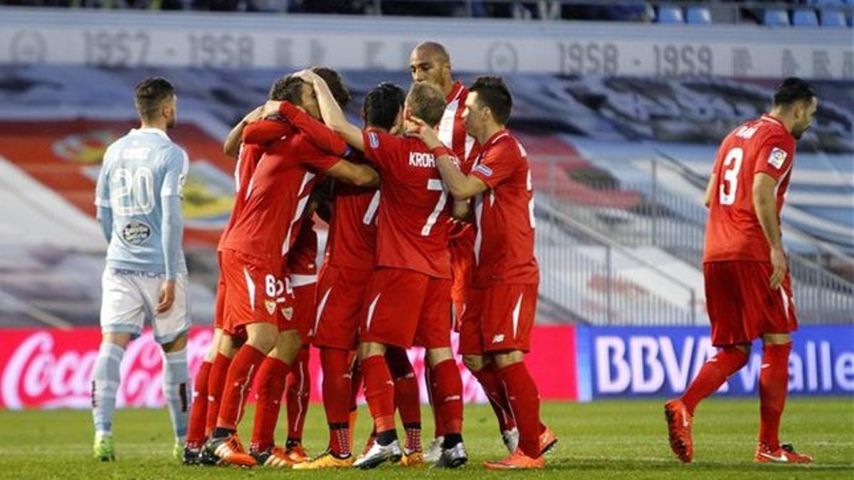 El Sevilla celebra un gol ante el Celta.