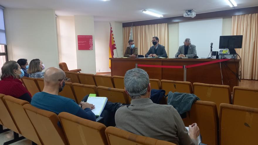 Ultimátum de la Abogacía de la Generalitat al Ayuntamiento para retirar el fibrocemento escolar