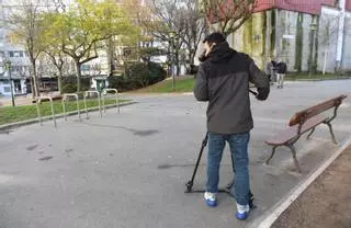 El menor que apuñaló a un joven en A Coruña se entrega a la policía y pasa a disposición de la Fiscalía