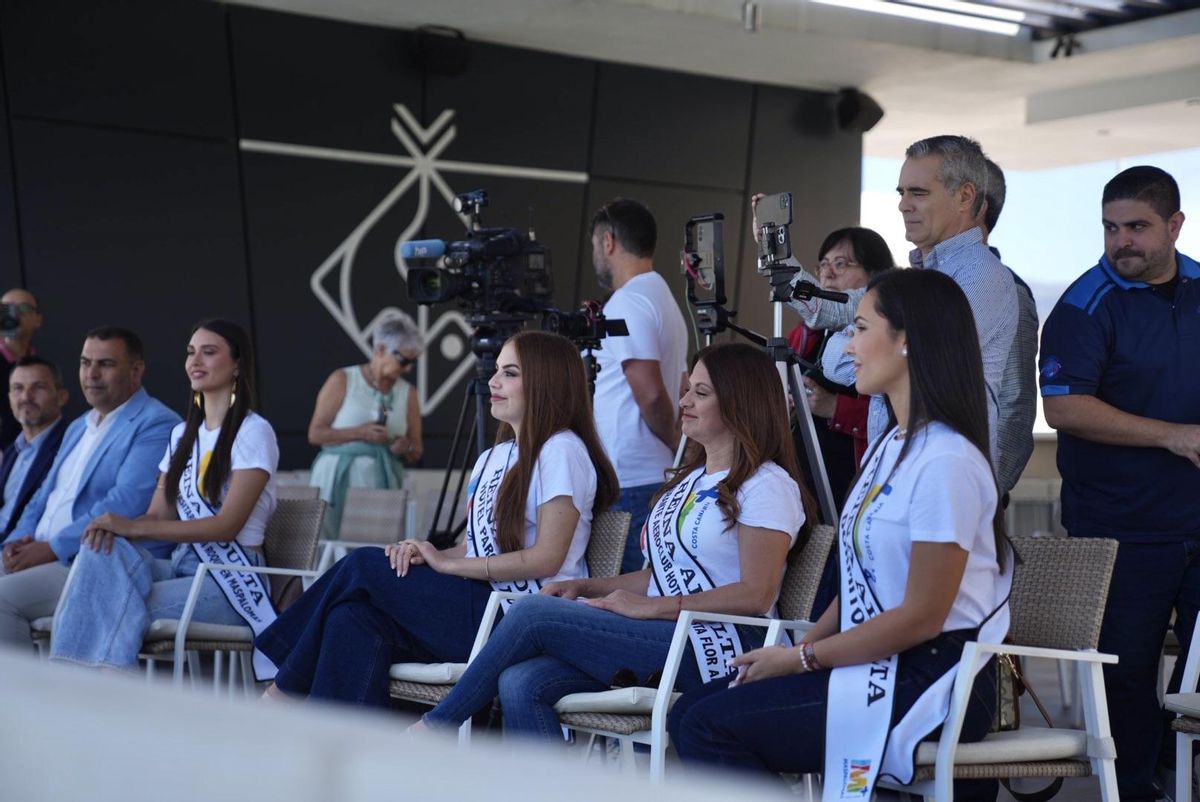Cuatro de las candidatas a Reina del Carnaval.