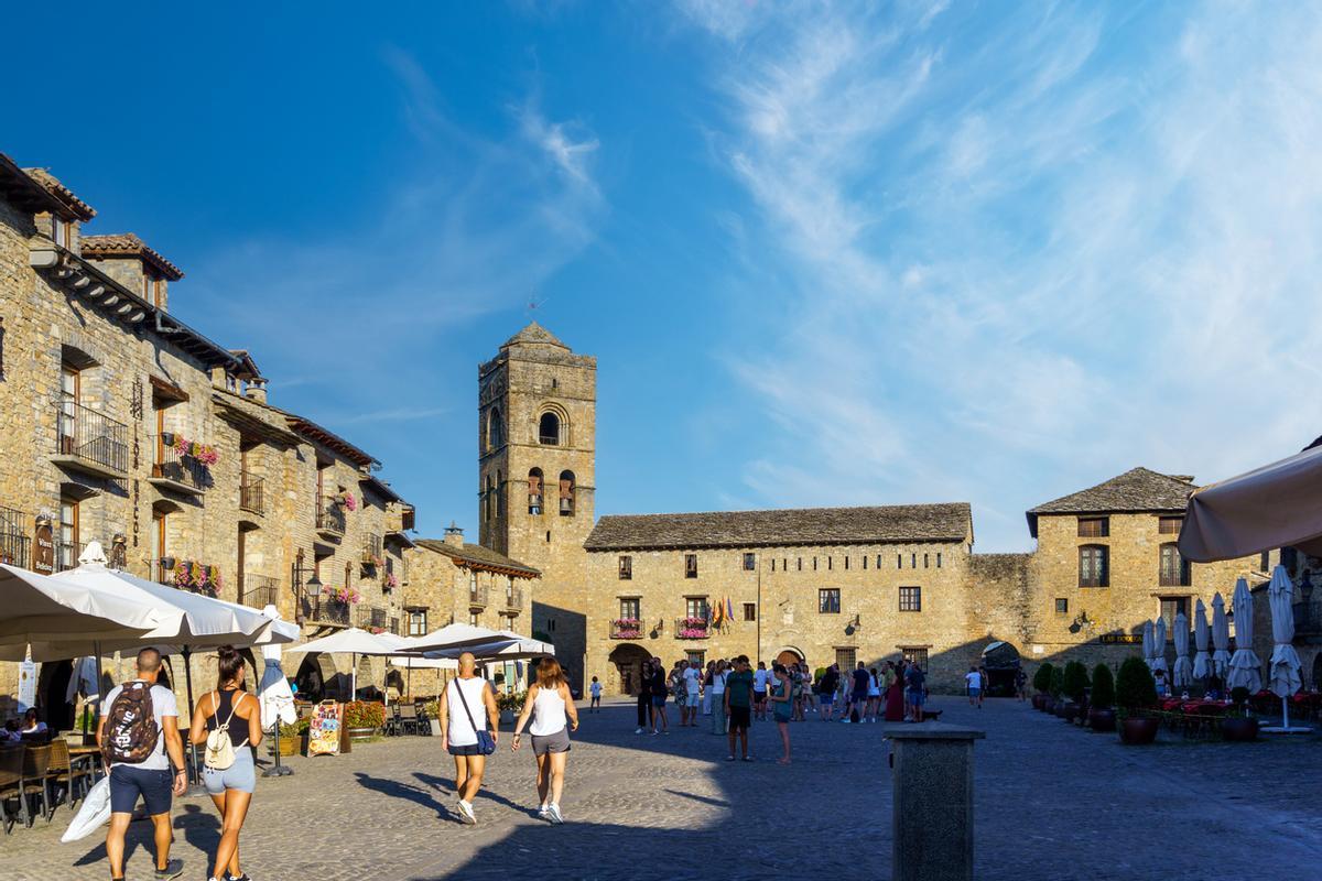 Aínsa, pueblo pirenaico de la provincia de Huesca, Sobrarbe y la Comunidad Autónoma de Aragón, España.