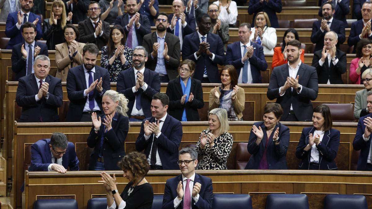 El Congreso aprueba la ley de amnistía con los votos del PSOE y sus socios parlamentarios.