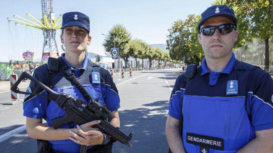 Agents de la policia en el lloc on es va produir l&#039;atac.