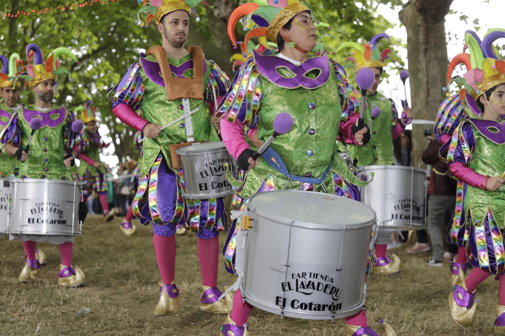 En imágenes: Castiello pone color a sus fiestas con disfraces