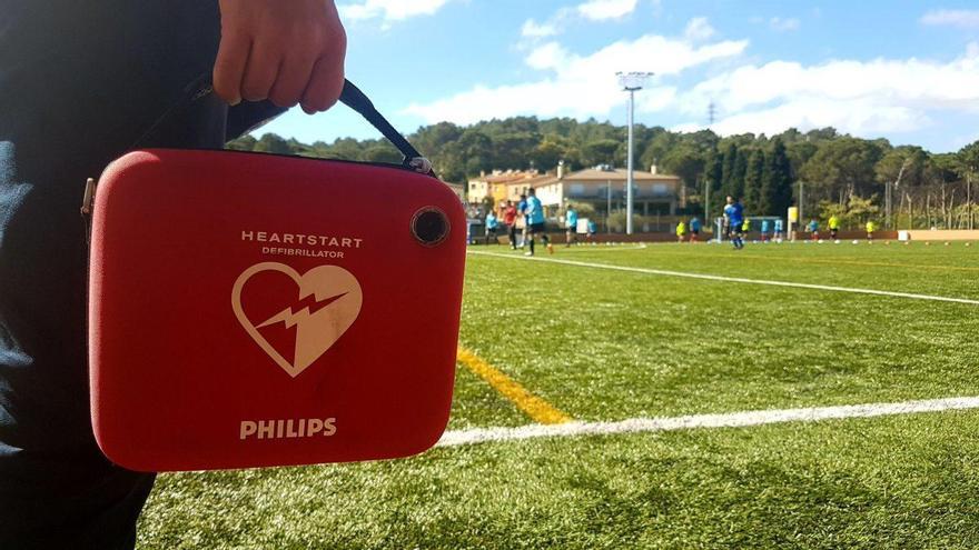 Salven la vida a un jove de 14 anys amb una aturada cardíaca durant un entrenament de futbol