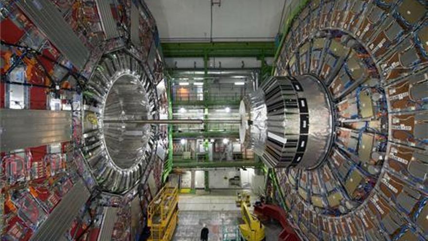 Un estudiante cacereño realiza una estancia en el CERN en Ginebra