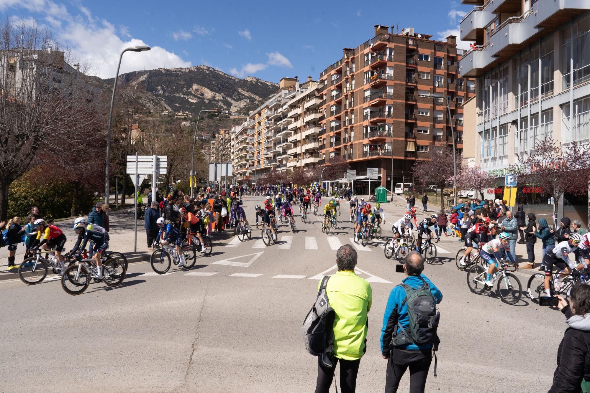 Les millors imatges de la sortida de la Volta a Berga