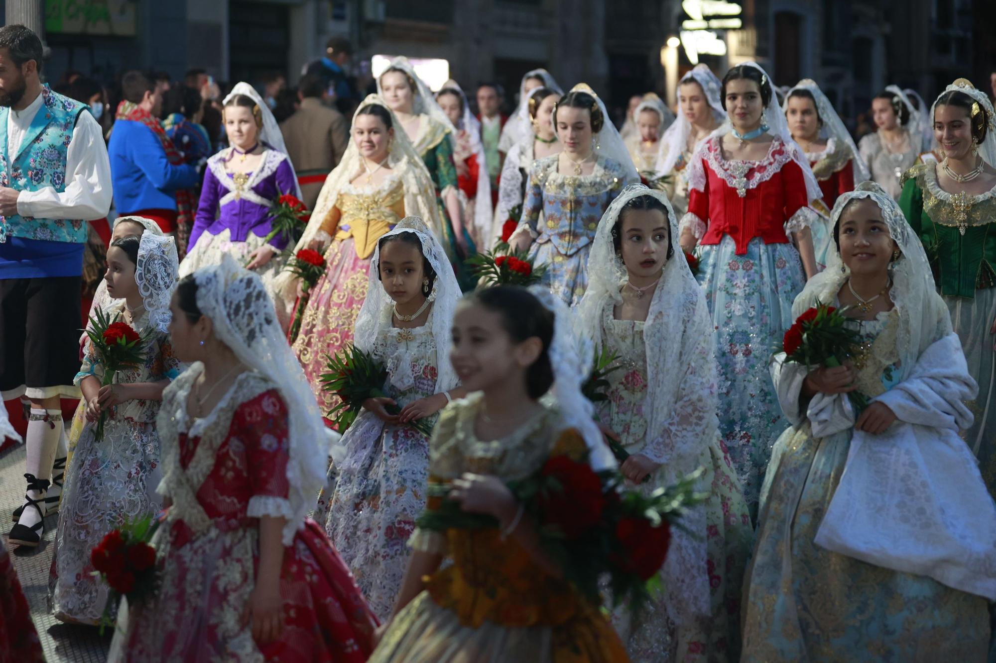 Búscate en el segundo día de ofrenda por la calle Quart (entre las 19:00 a las 20:00 horas)