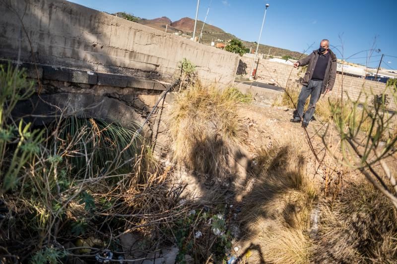 Recorrido por las carencias del barrio de El Chorrillo en Santa Cruz