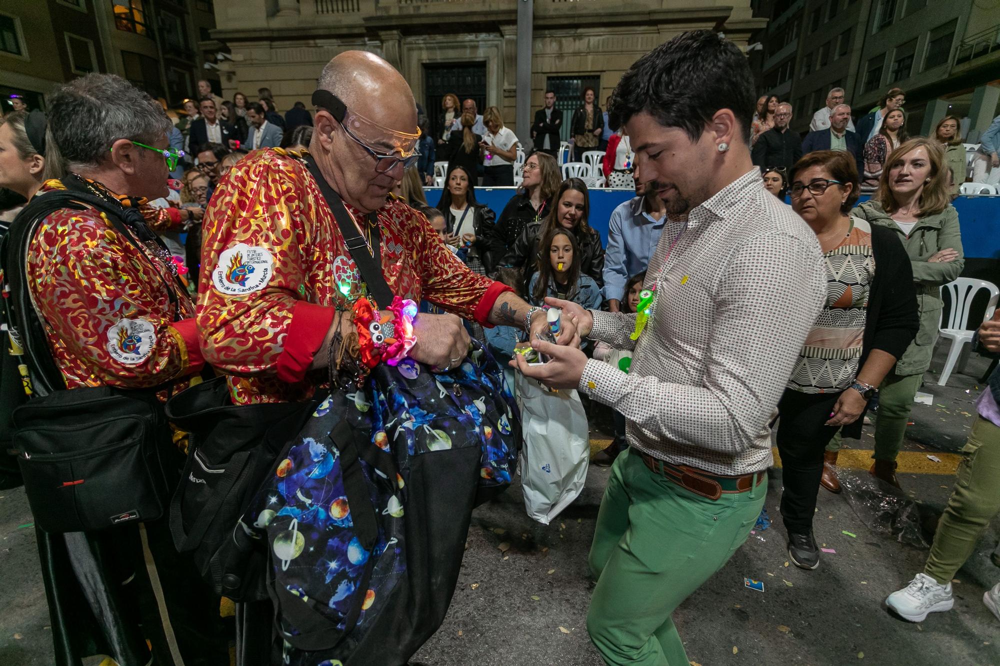 Las mejores imágenes del desfile y la lectura del Testamento de la Sardina