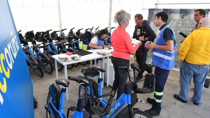 Emvsa convoca una bolsa de trabajo para operarios de BiciCoruña