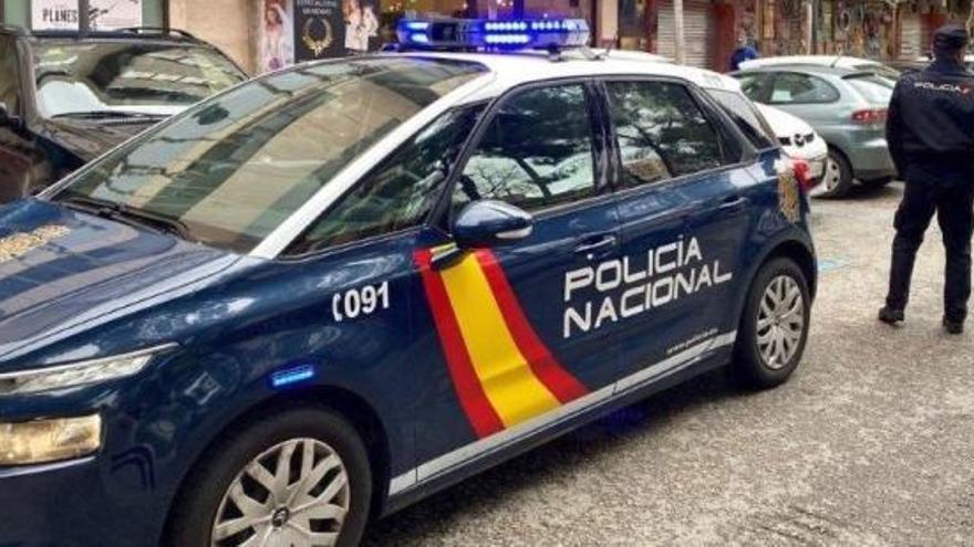 Un vehicle de la Policia Nacional