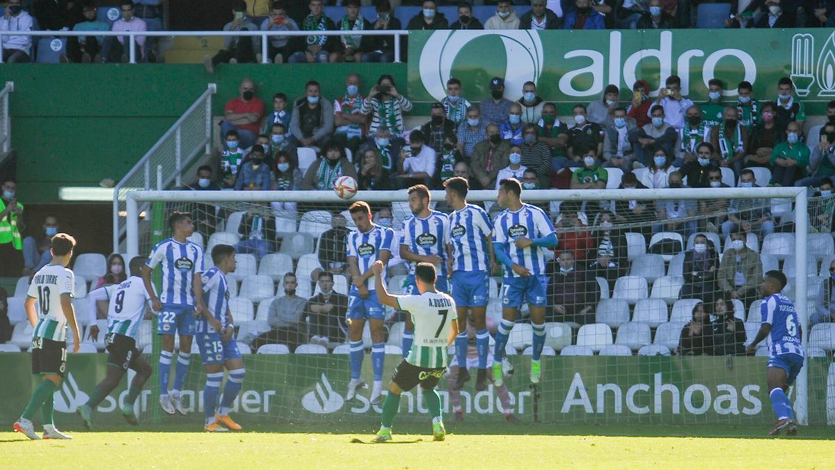 El Racing de Santander y el Deportivo empatan 0-0