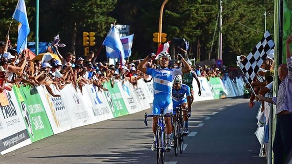 El argentino Tivani fue el ganador de una accidentada etapa