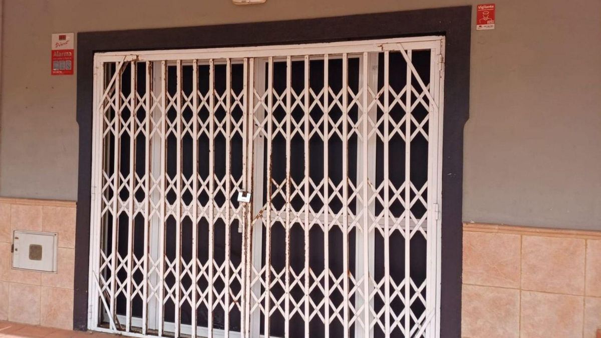 Imagen de la entrada de uno de los clubes cannábicos que funcionan en el sur de Tenerife.