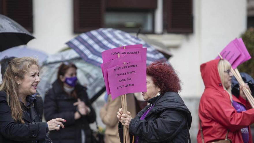 Minut de silenci a Lloret de Mar en rebuig al doble crim