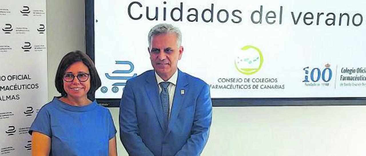 La presidenta  y el vicepresidente de COFCAN Loreto Gómez y Manuel Ángel Galván.