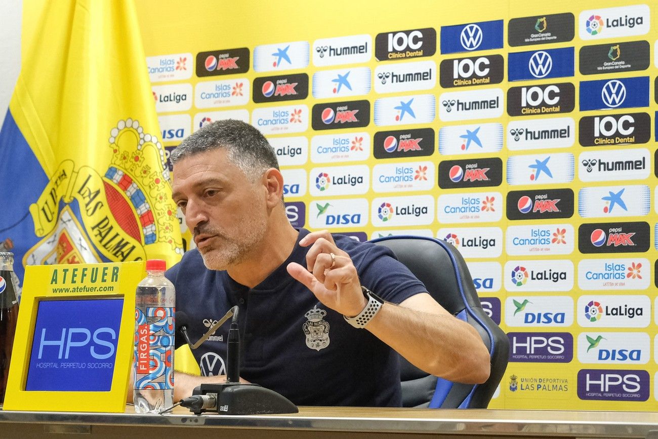 Rueda de prensa de García Pimienta, antes del partido contra el Alavés