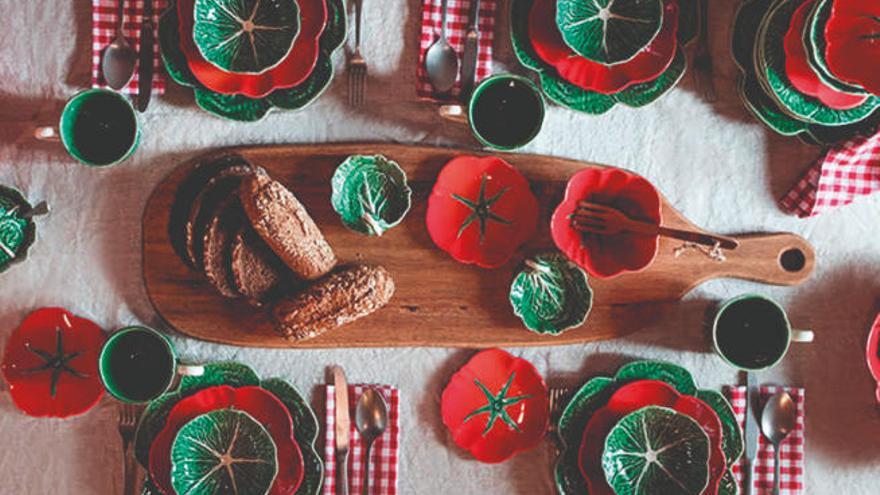 Las vajillas con motivos vegetales de Bordaho Pinheiro, todo un clásico de la firma portuguesa.