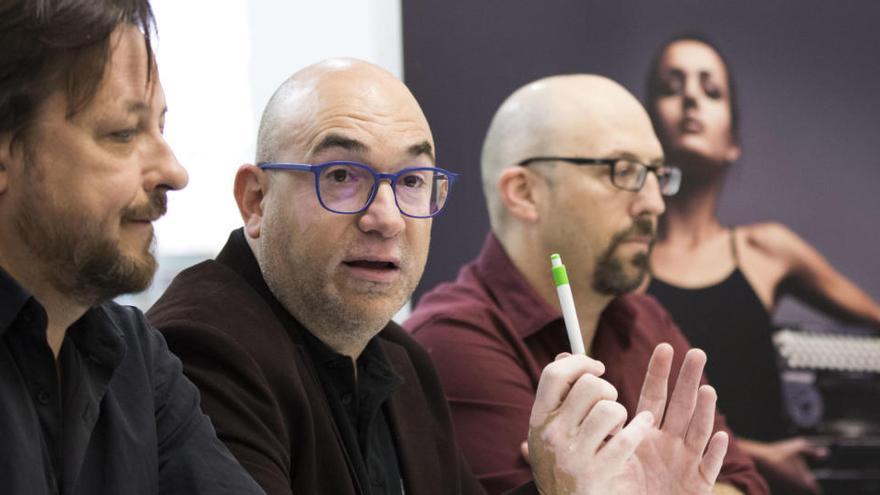 Bernardo Carrión, Jordi Llóbregat y Santiago Álvarez, los promotores de VLC Negra, en la presentación de la edición del año pasado.