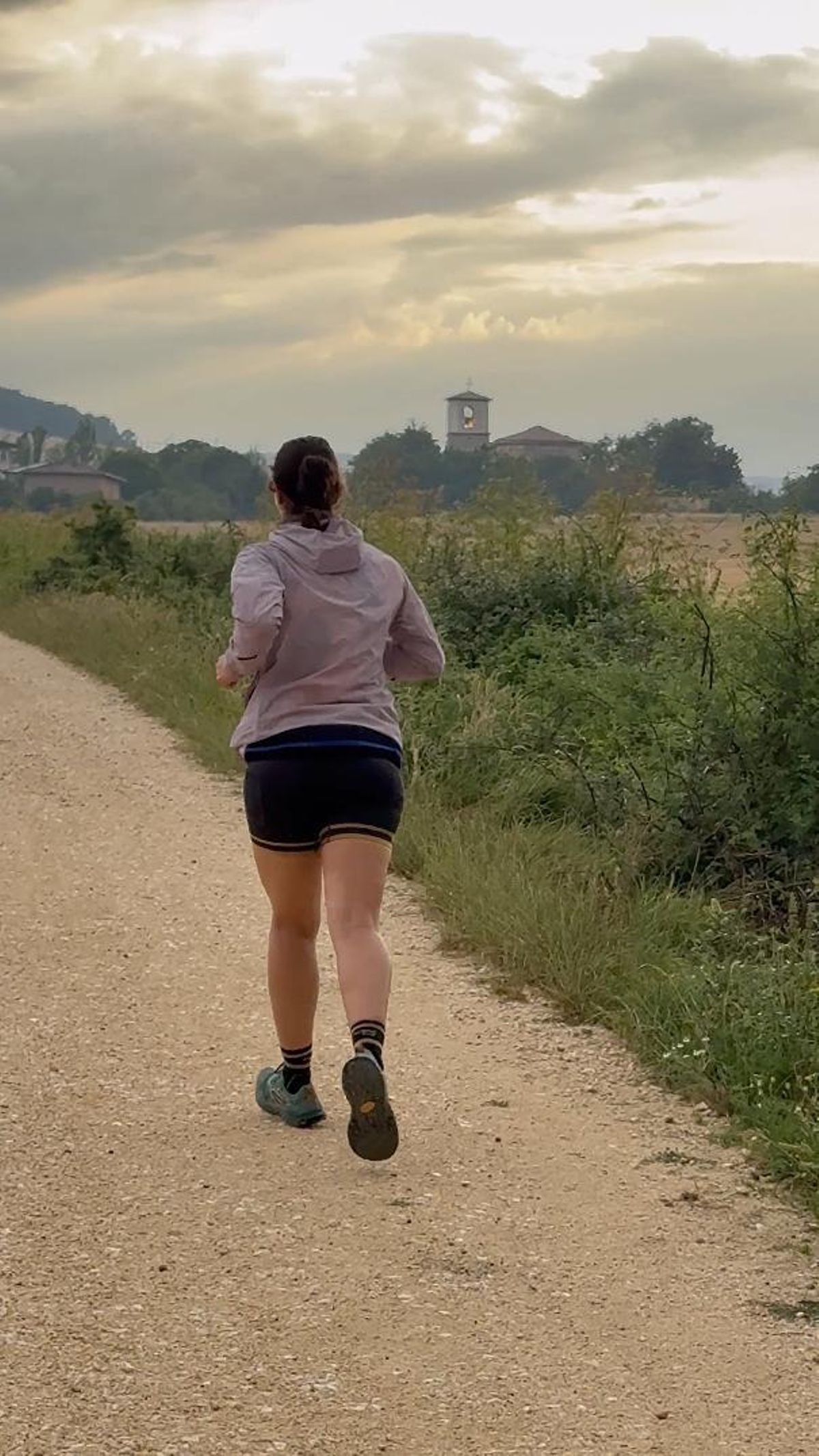 Una de las participantes, durante el camino.