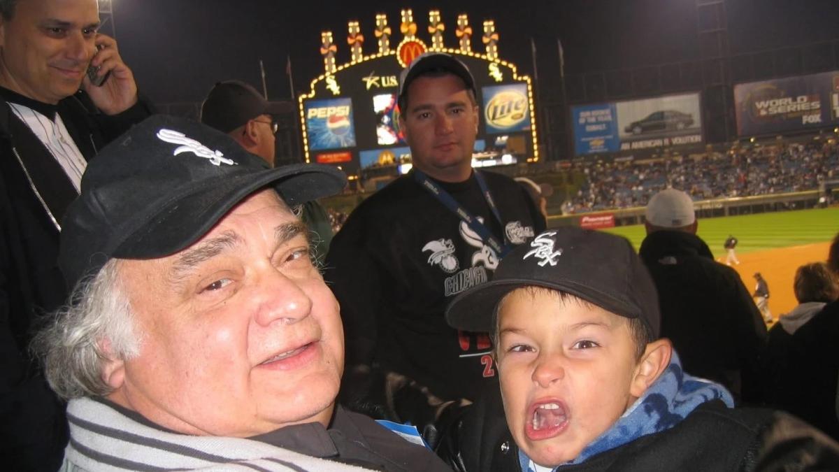 Robert Prevost, animando a los White Sox en 2005