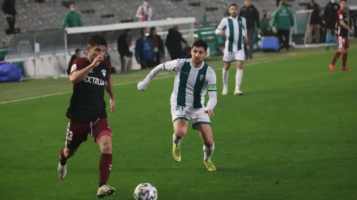 Javi Flores, durante el duelo de Copa del Rey de la pasada temporada ante el Albacete, en El Arcángel.